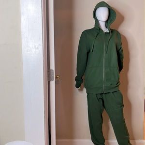 Good fellow jogging suite